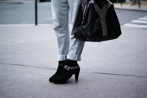Sac noir bottines jogging gris – Le Blog de Betty