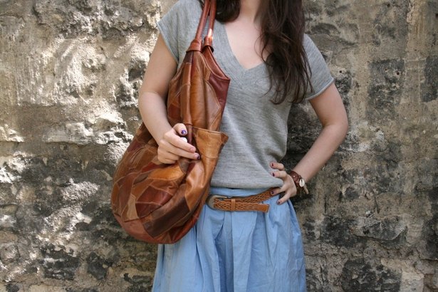 Sac patchwork cuir camel tshirt gris – Le Blog de Betty