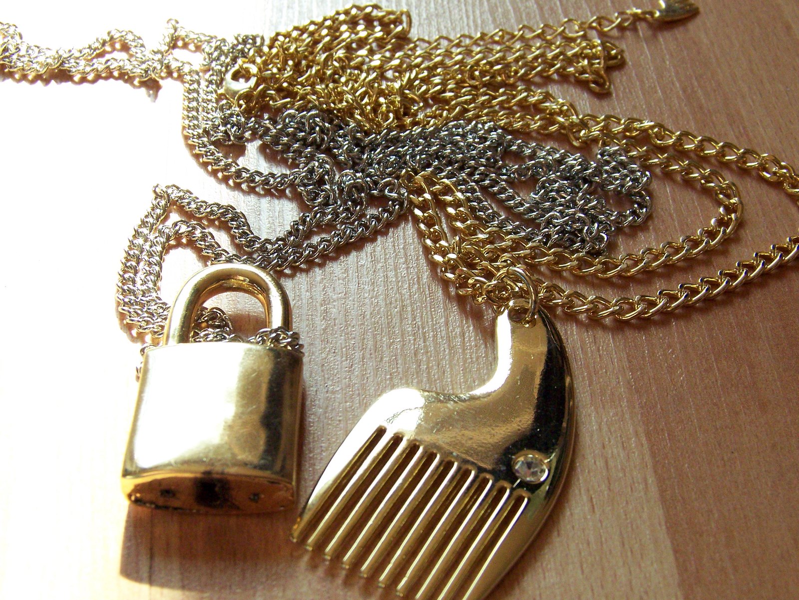 Sautoirs cadenas dore – Le Blog de Betty