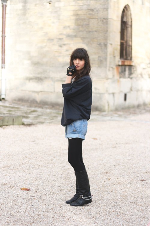 Short jean sweat noir bottes motardes – Le Blog de Betty