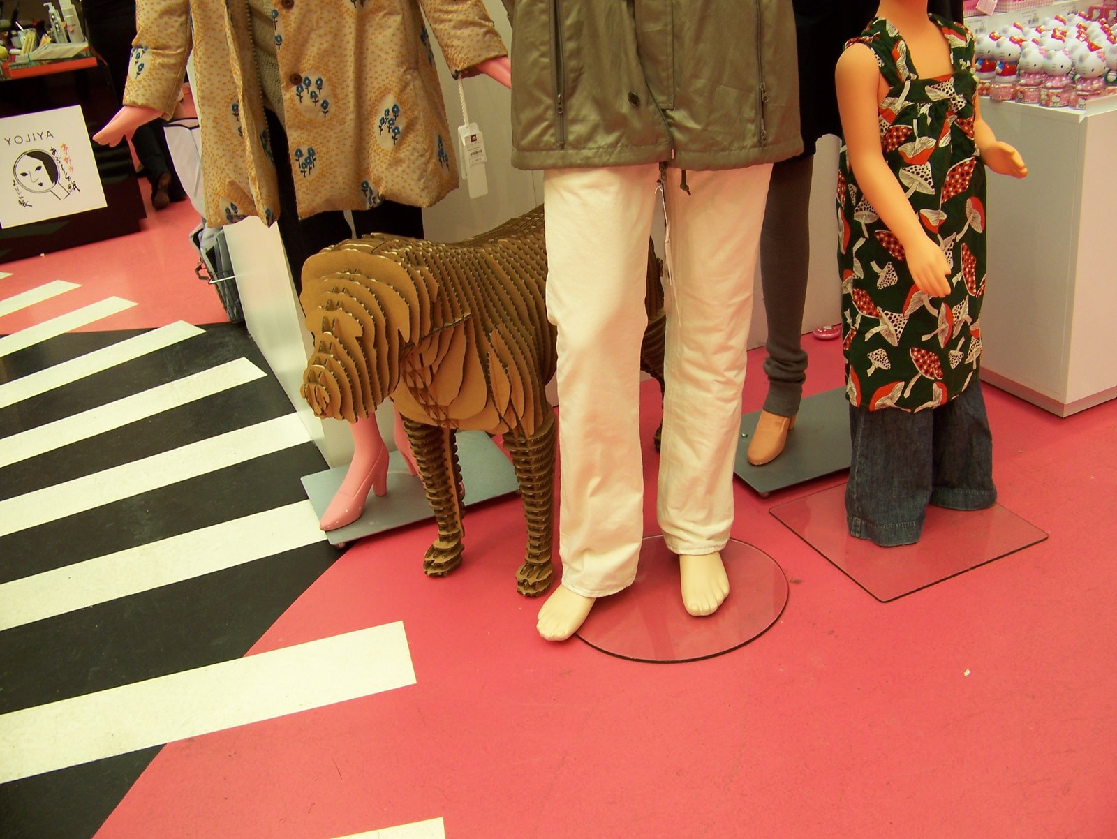 Tokyo expo mannequins tigre – Le Blog de Betty