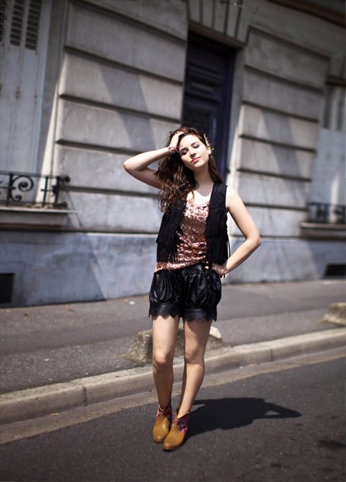 Top sequins short noir rue – Le Blog de Betty