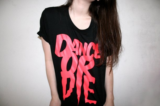Tshirt dance or die noir rose – Le Blog de Betty