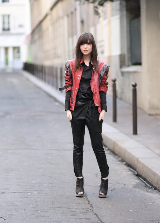 Veste cuir rouge noire pantalon cuir – Le Blog de Betty