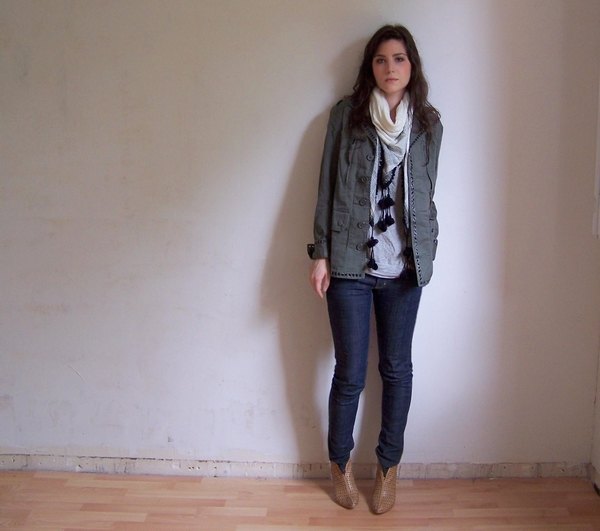 Veste kaki jean brut bottines perforees – Le Blog de Betty