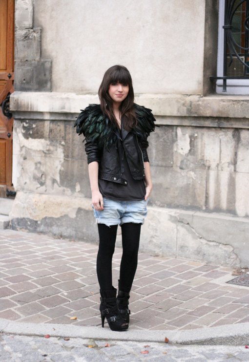 Veste plumes short jean cuissardes – Le Blog de Betty