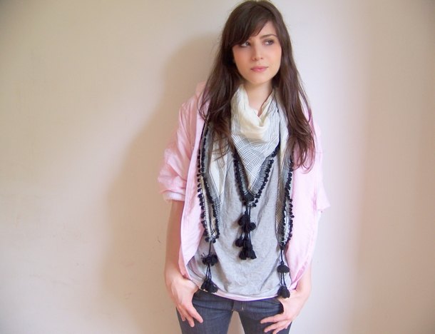 Veste rose annees 80 foulard pompons – Le Blog de Betty