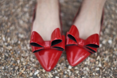 The big red bow (ski) – Betty Autier – Le Blog de Betty