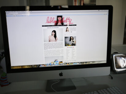 Backwards – Betty Autier – Le Blog de Betty