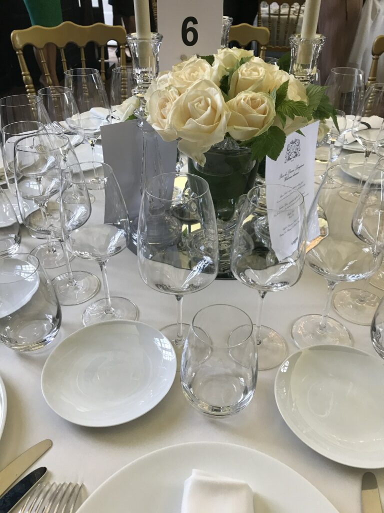Table du dîner de gala du Prix de Diane Longines
