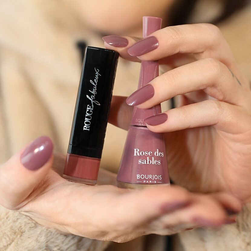 Duo rouge à lèvres Rouge Fabuleux et vernis Rose des sables Betty x Bourjois