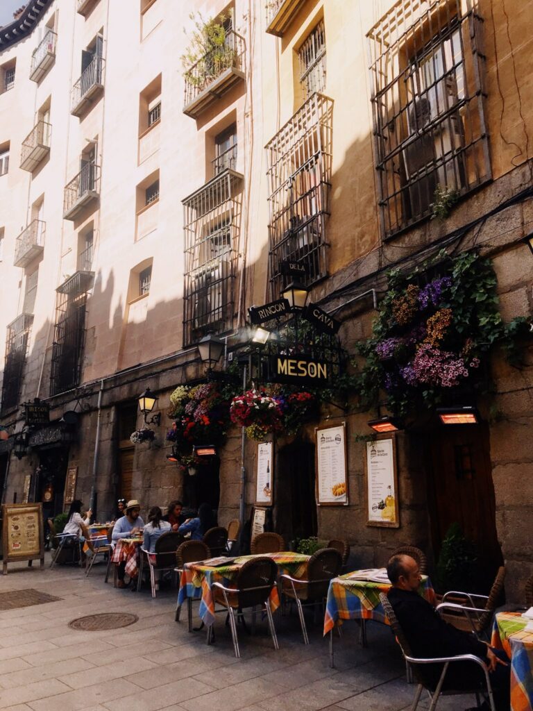 Terrasse du Mesón Rincón de la Cava à Madrid