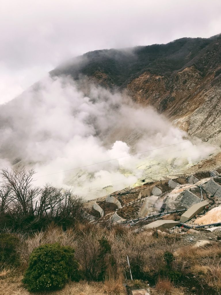 Les fumées de soufre d’Owakudani à Hakone