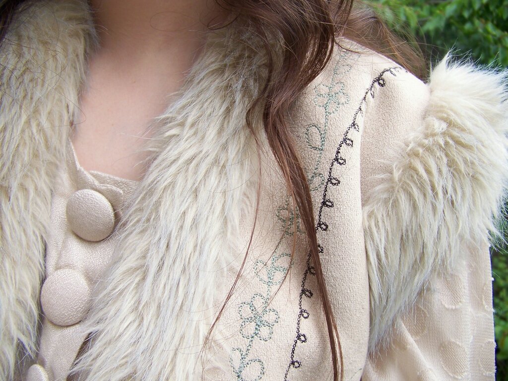 Veste sans manches fausse fourrure