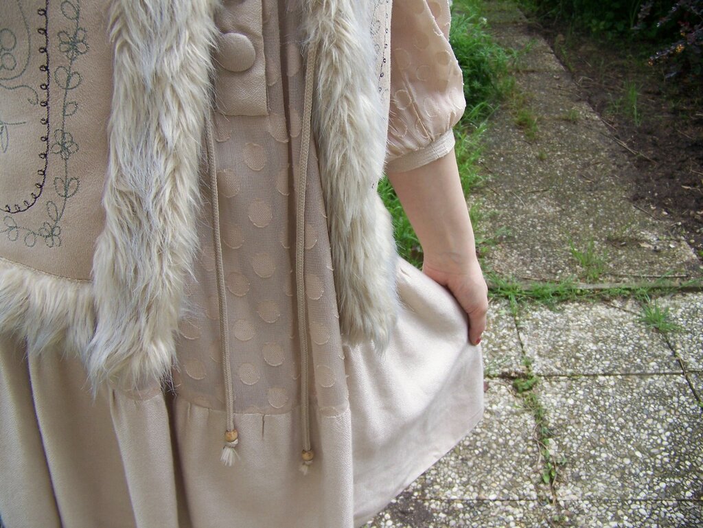 Veste sans manches fausse fourrure