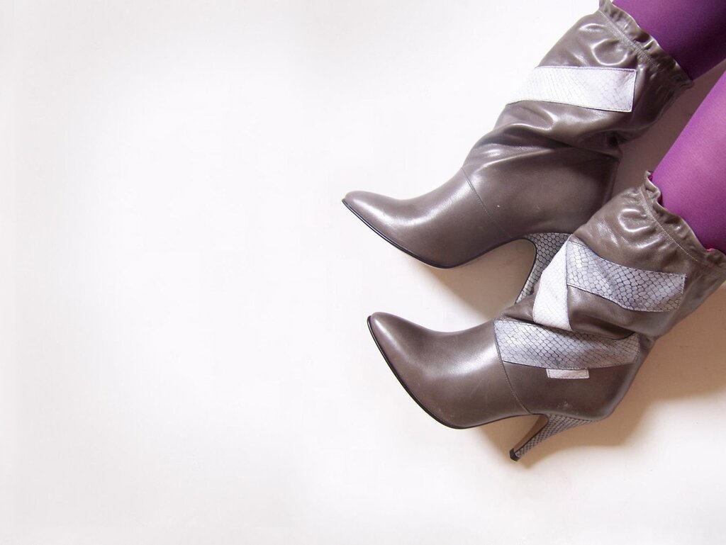 Boots lotus