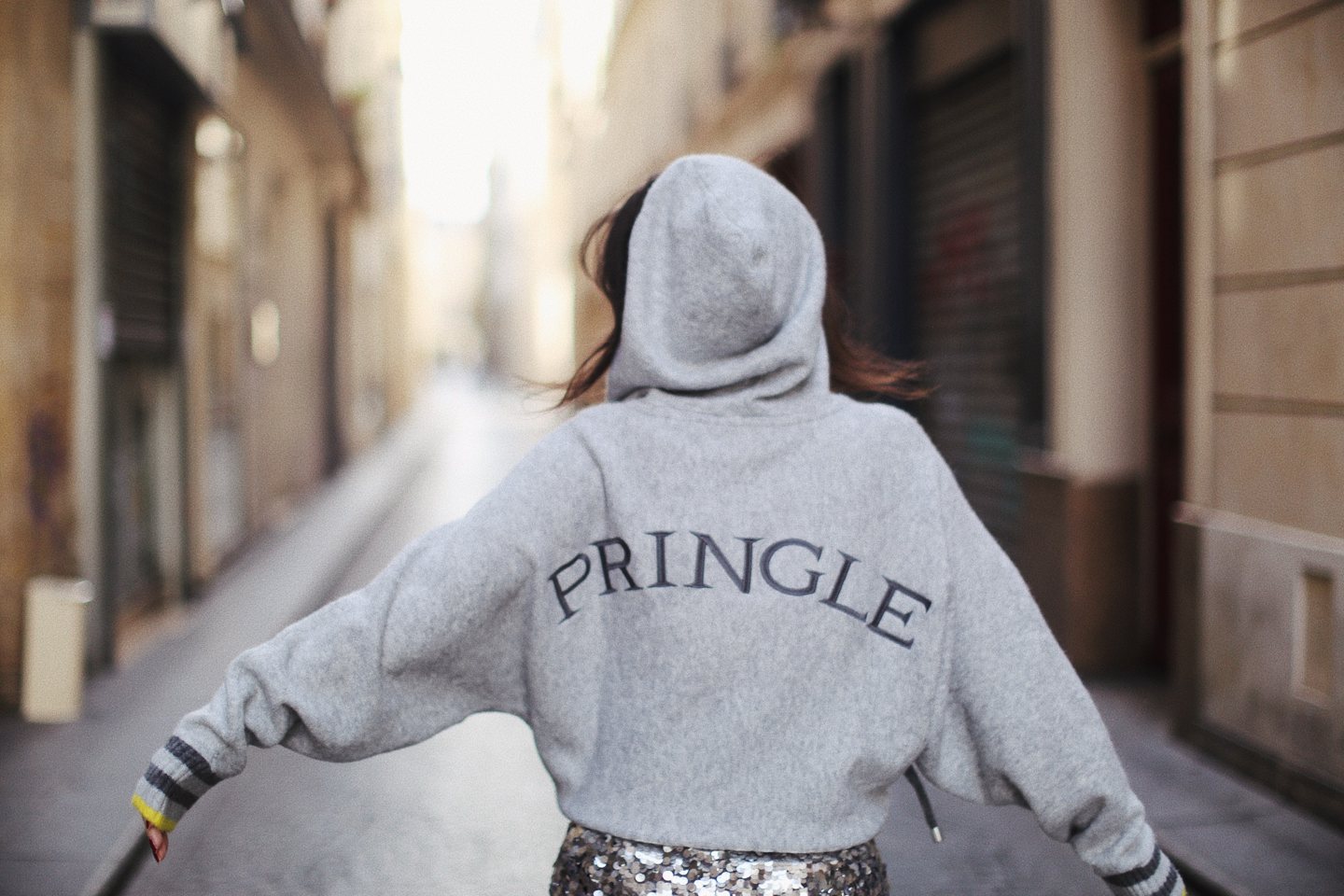 Sweat à capuche Pringle of Scotland x H&M vu de dos
