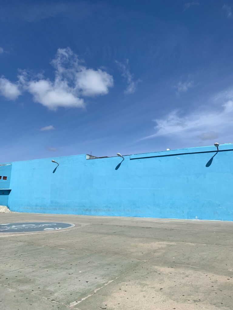 Mur bleu à Trinidad, Cuba